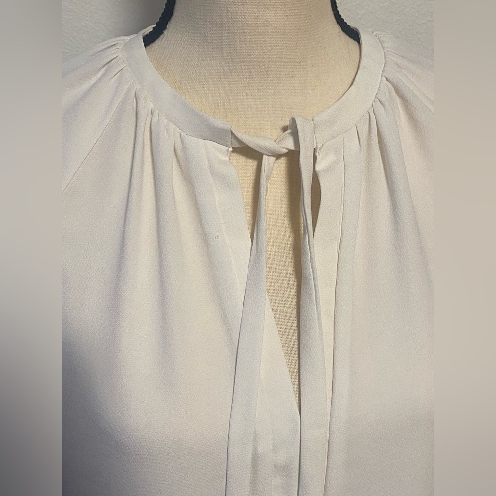 H&M Chiffon Top with Neck Tie Ivory Women's Size S Flowy Boxy Short Sleeve - Picture 3 of 5